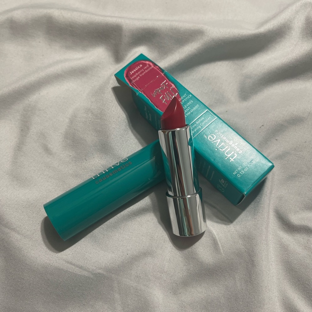 Thrive cosmetics lipstick